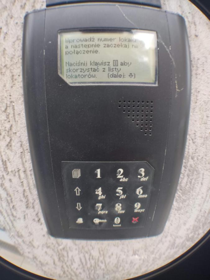3030 Jana Spychalskiego 32 - Tanie Pokoje W Apartamencie - Samodzielne Zameldowanie - Self Check In Poznań Exterior foto