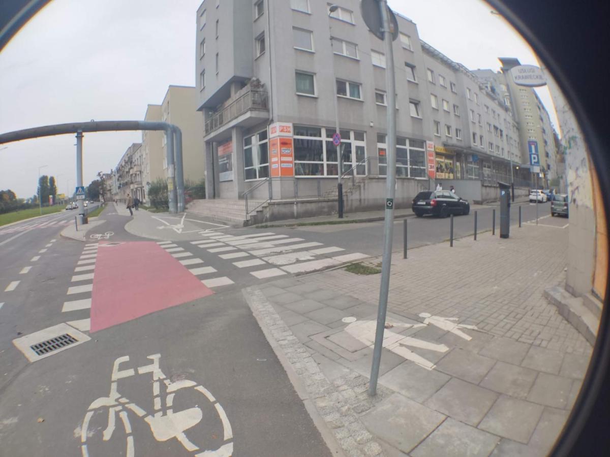 3030 Jana Spychalskiego 32 - Tanie Pokoje W Apartamencie - Samodzielne Zameldowanie - Self Check In Poznań Exterior foto