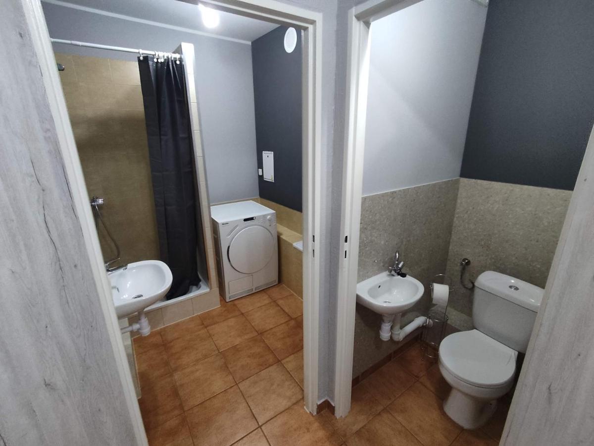 3030 Jana Spychalskiego 32 - Tanie Pokoje W Apartamencie - Samodzielne Zameldowanie - Self Check In Poznań Exterior foto