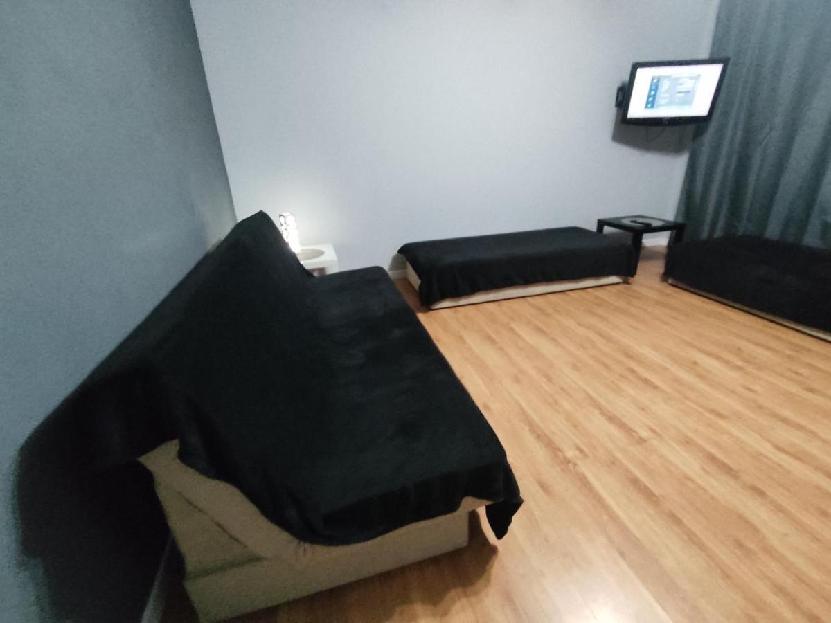 3030 Jana Spychalskiego 32 - Tanie Pokoje W Apartamencie - Samodzielne Zameldowanie - Self Check In Poznań Exterior foto